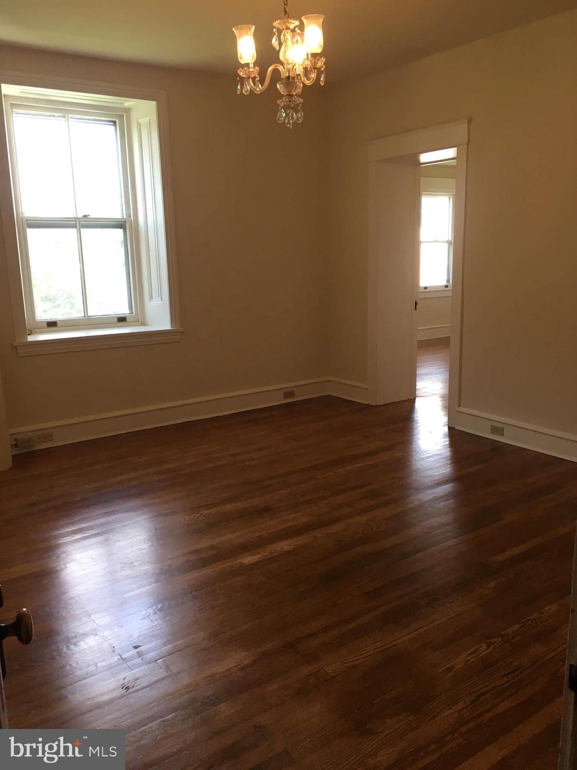 LLANERCH - Commercial Sale