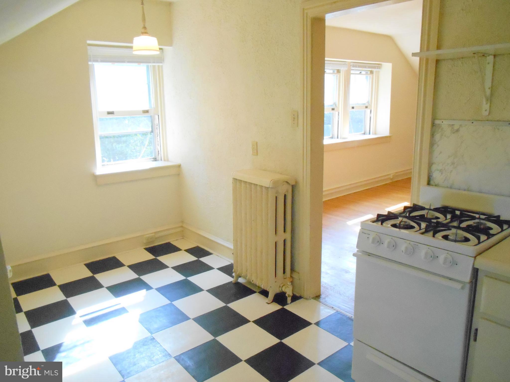 LLANERCH - Commercial Sale