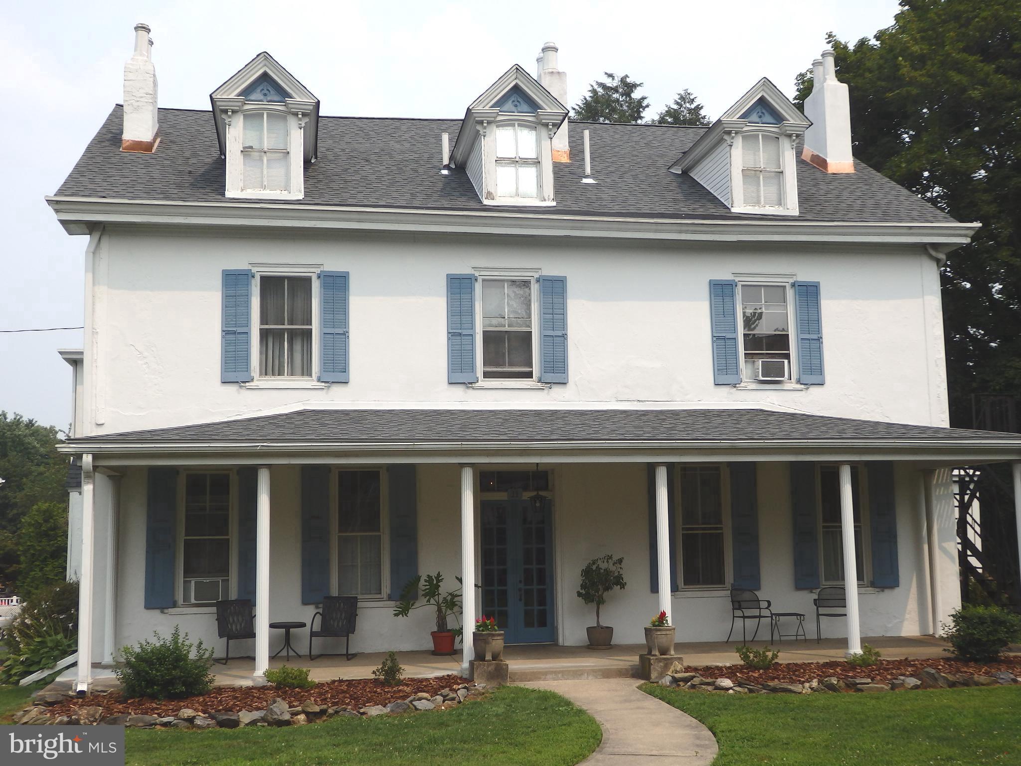 LLANERCH - Commercial Sale