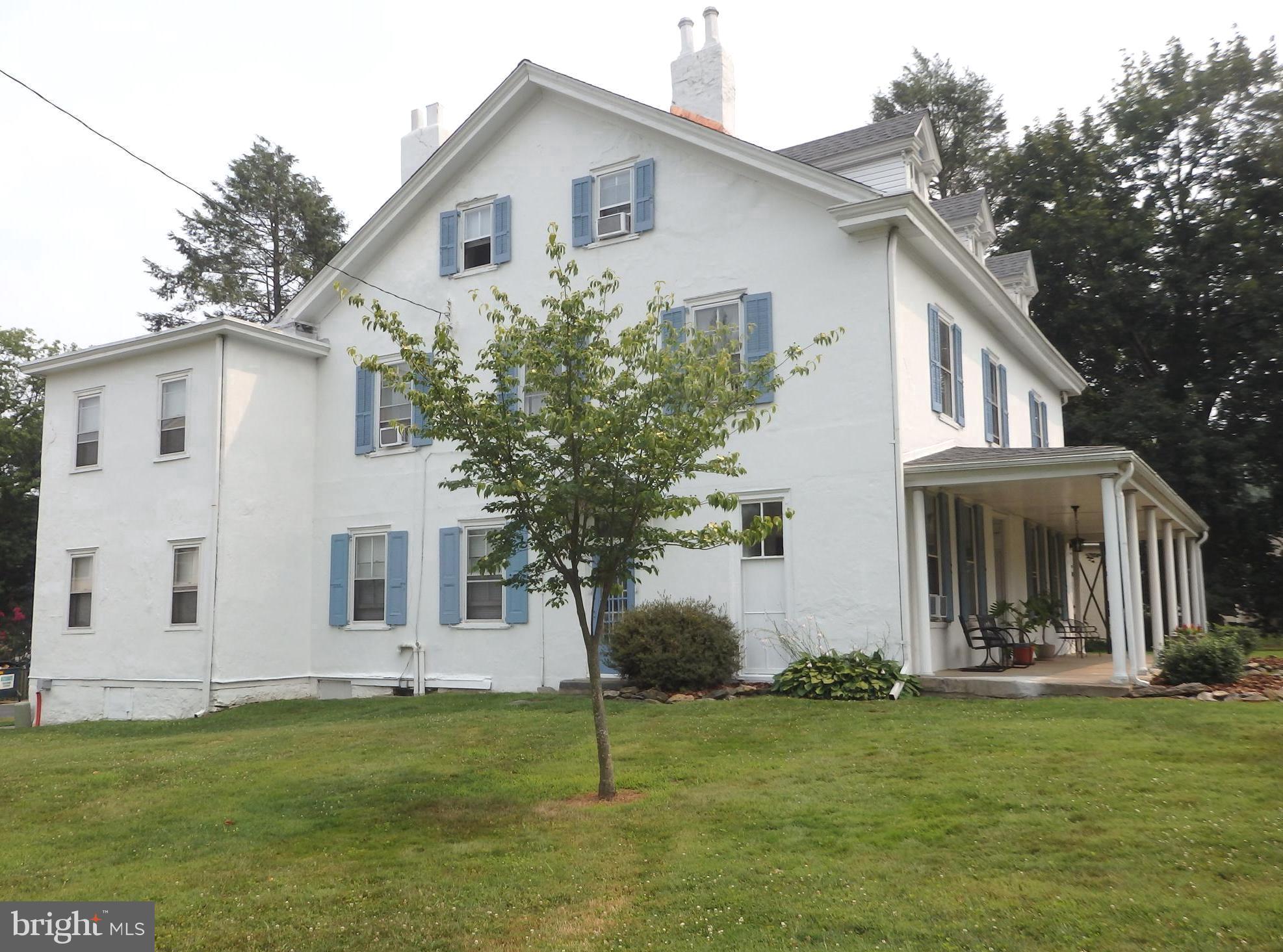 LLANERCH - Commercial Sale