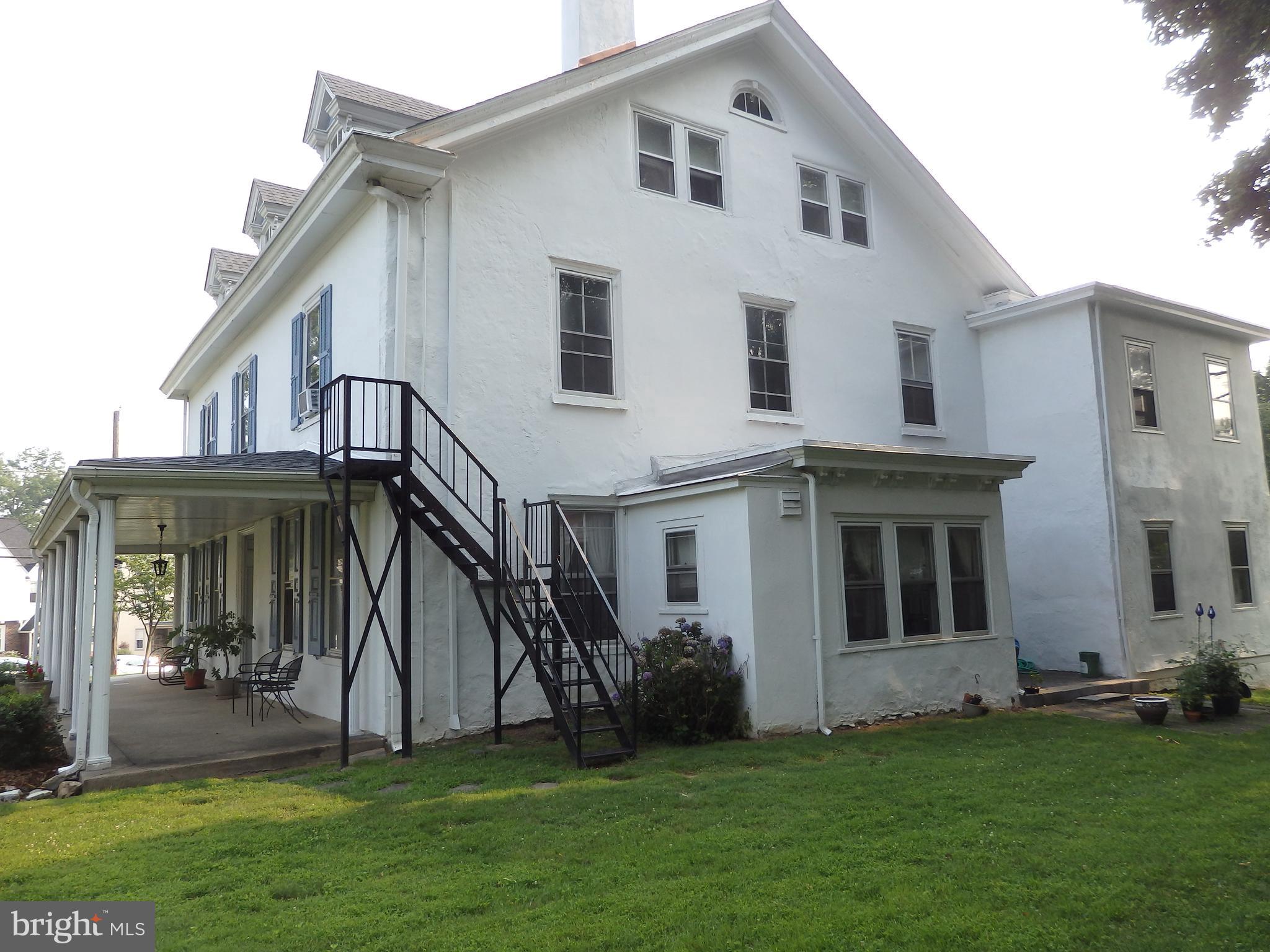 LLANERCH - Commercial Sale