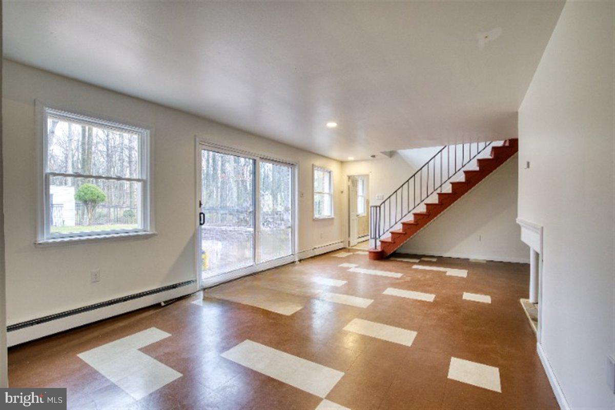 VALLEY FORGE MTN - Residential Lease