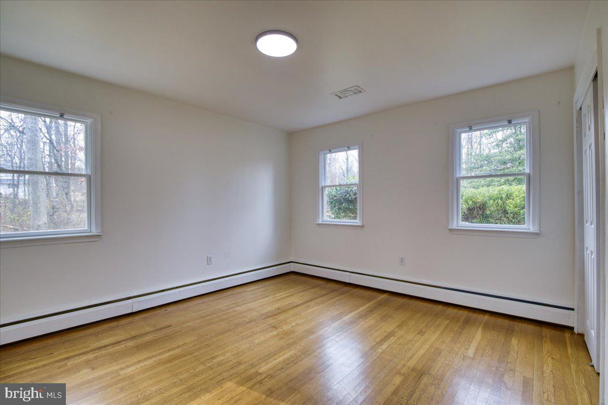 VALLEY FORGE MTN - Residential Lease