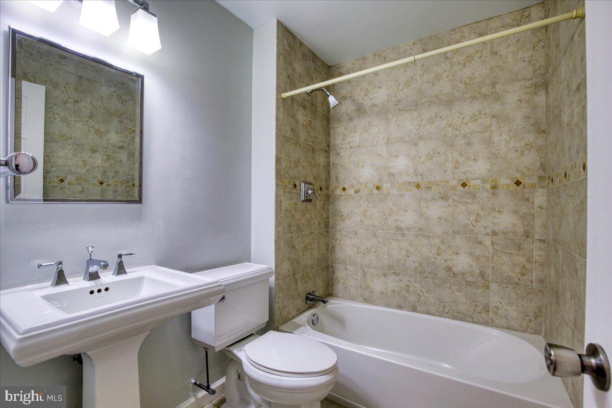 VALLEY FORGE MTN - Residential Lease