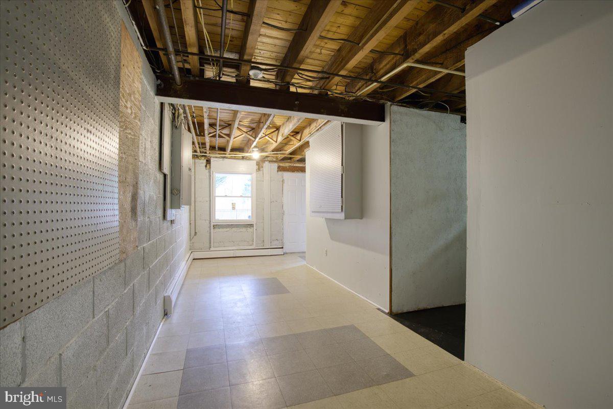 VALLEY FORGE MTN - Residential Lease