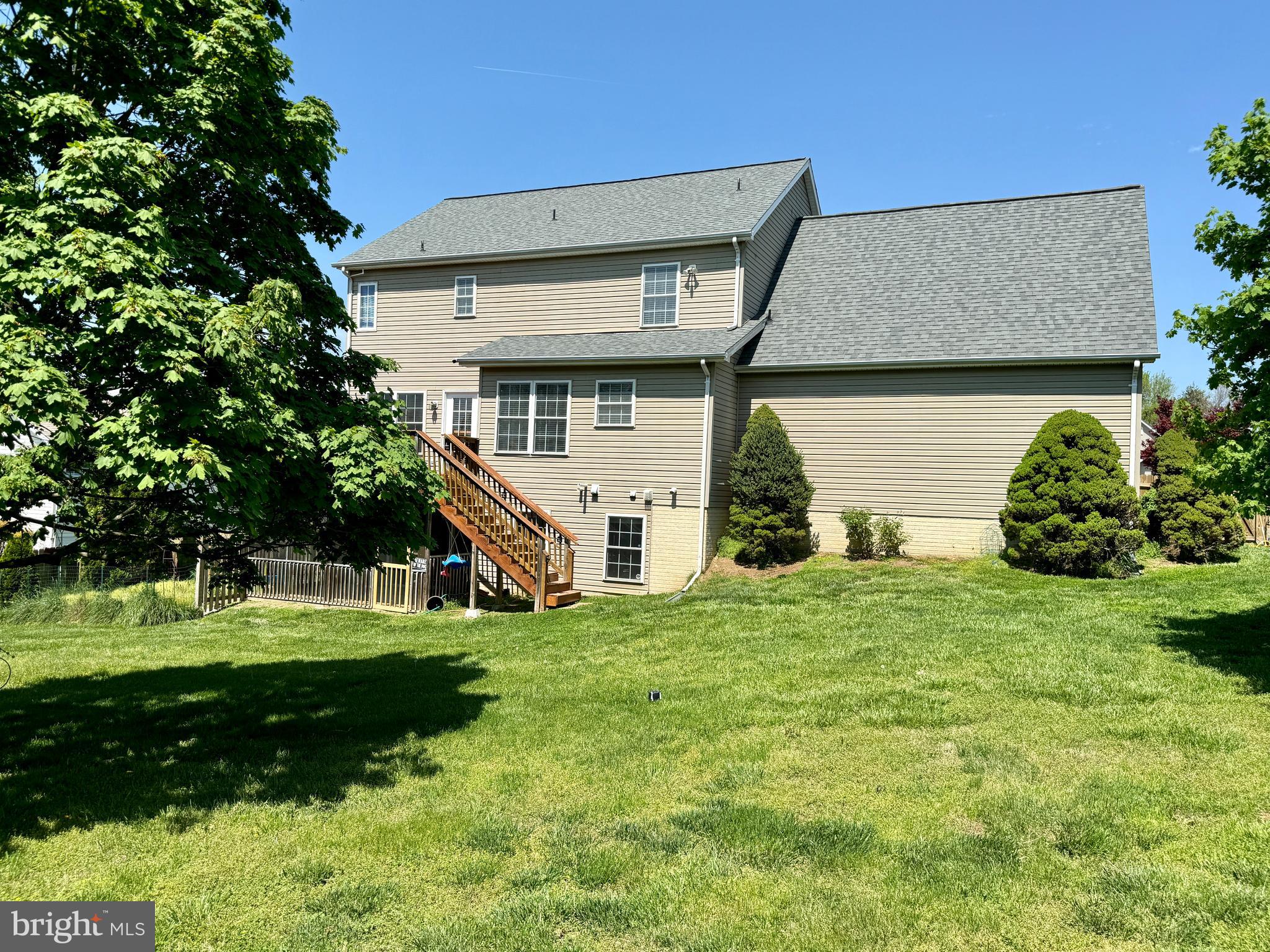 BROOKSTONE - Residential Lease