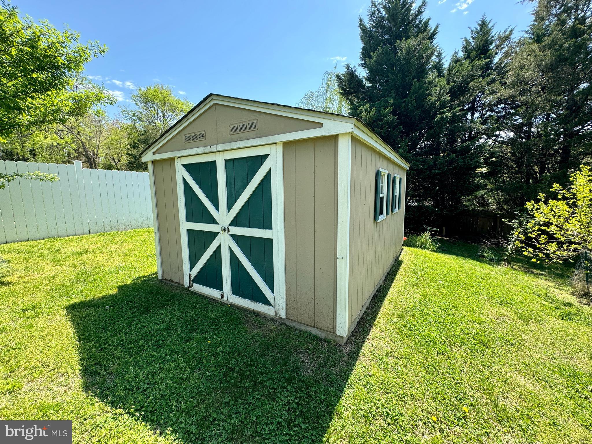 BROOKSTONE - Residential Lease