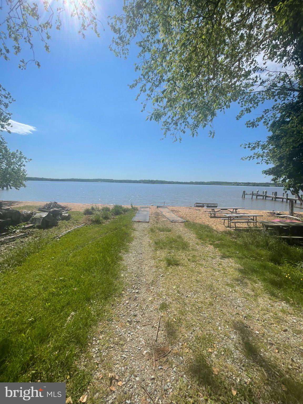 BONNEY SHORES - Residential