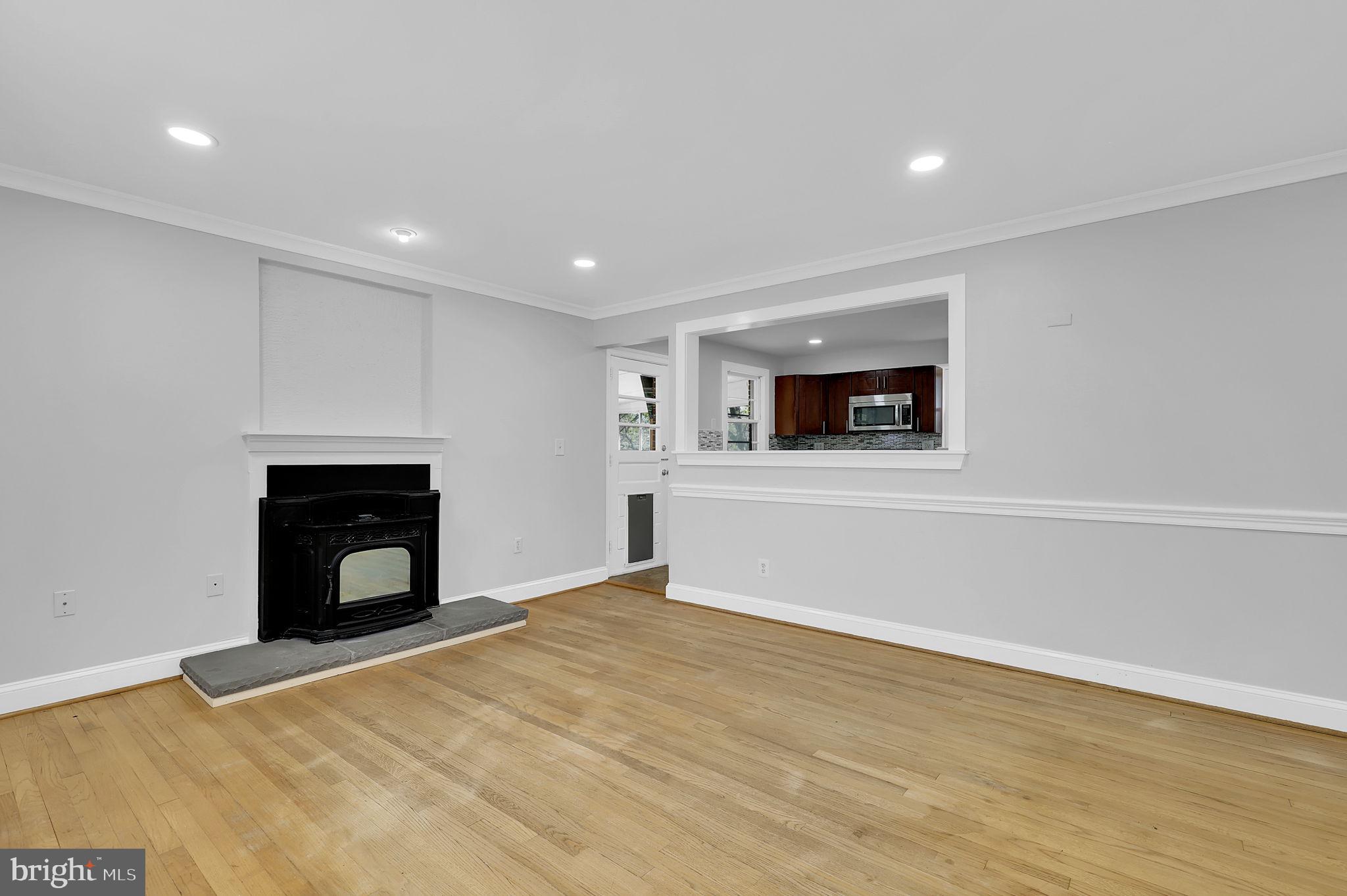 COLESVILLE OUTSIDE - Residential