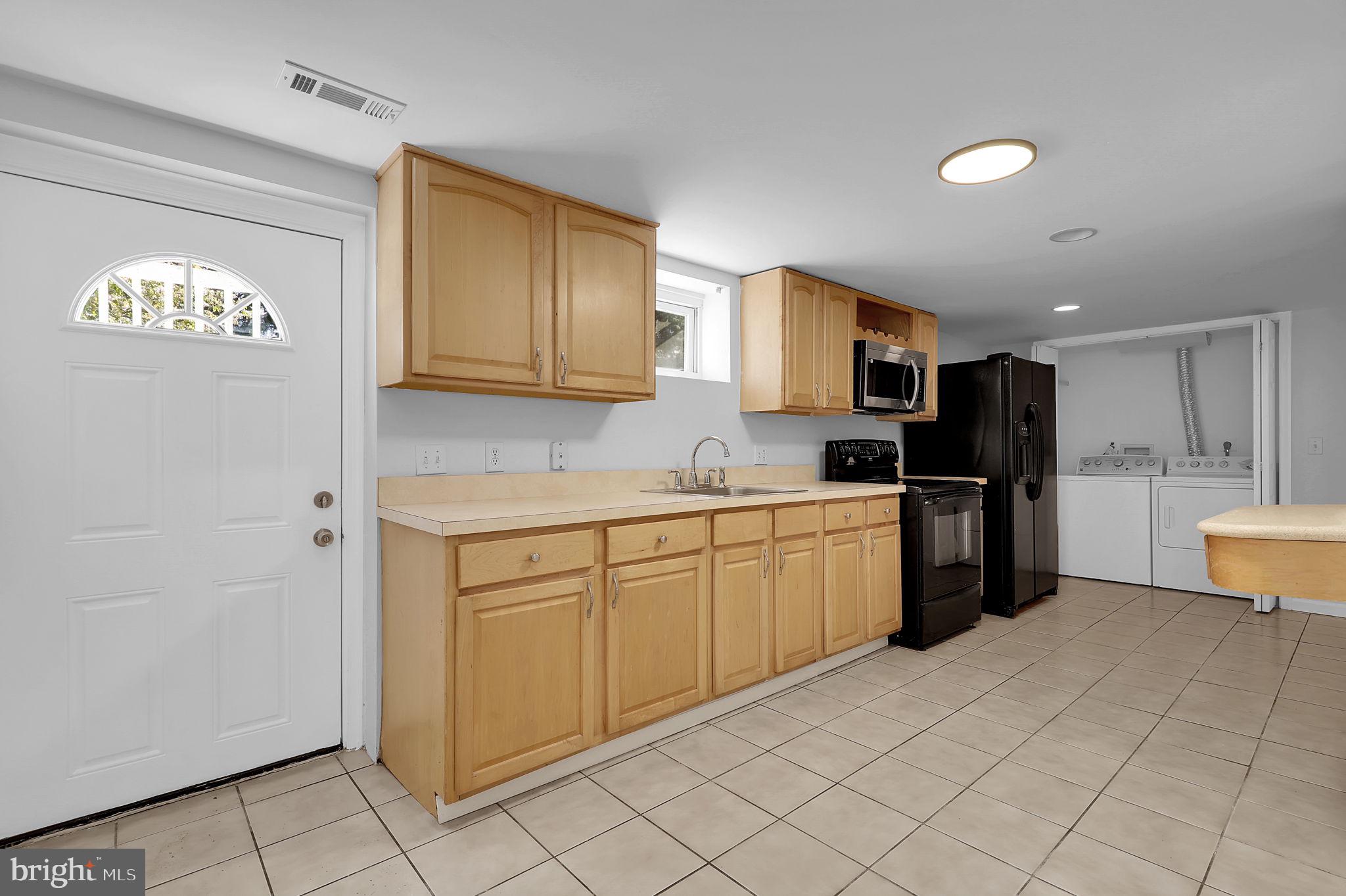 COLESVILLE OUTSIDE - Residential