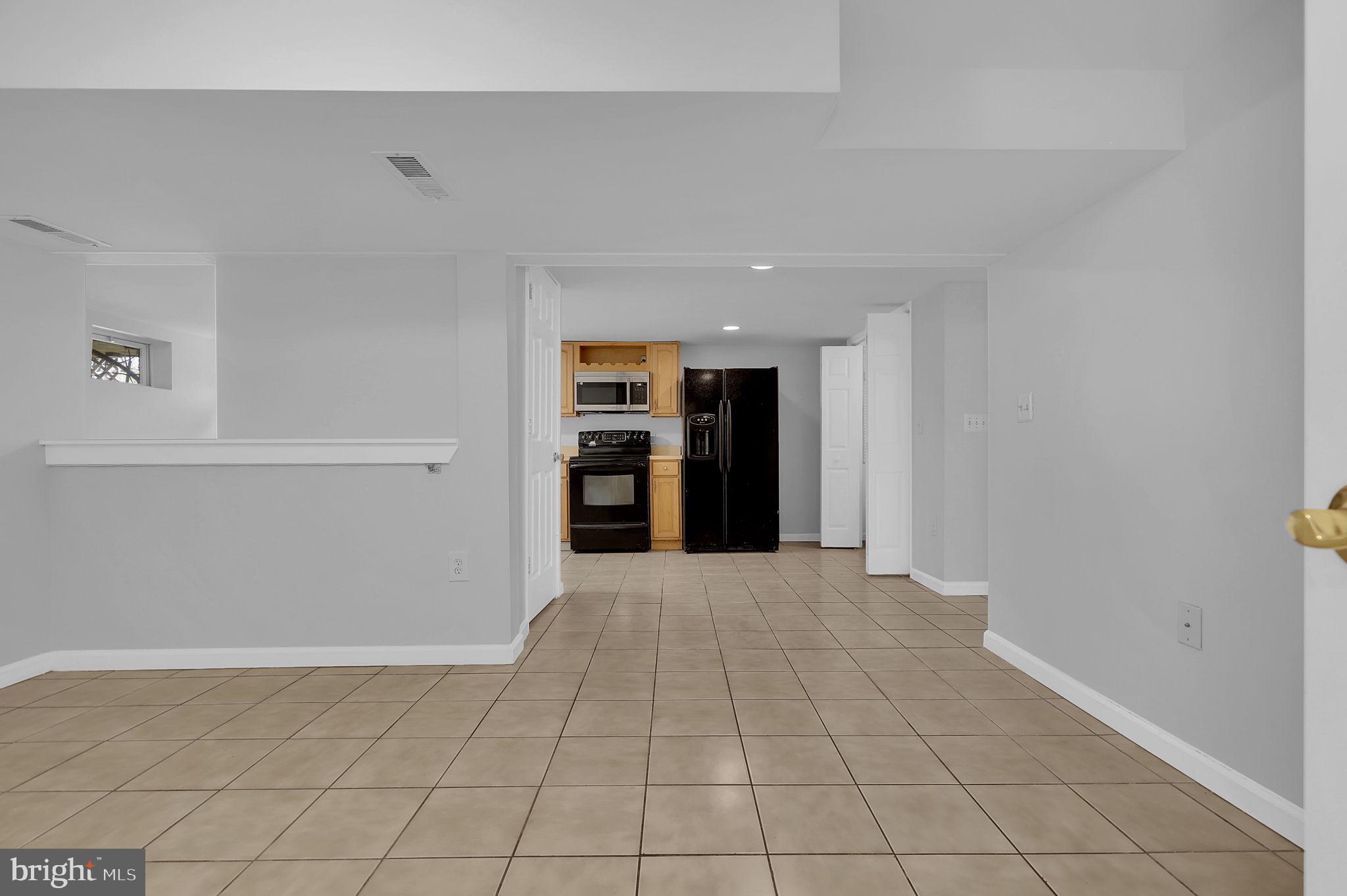 COLESVILLE OUTSIDE - Residential