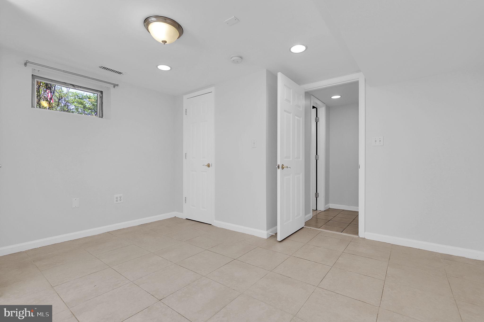 COLESVILLE OUTSIDE - Residential