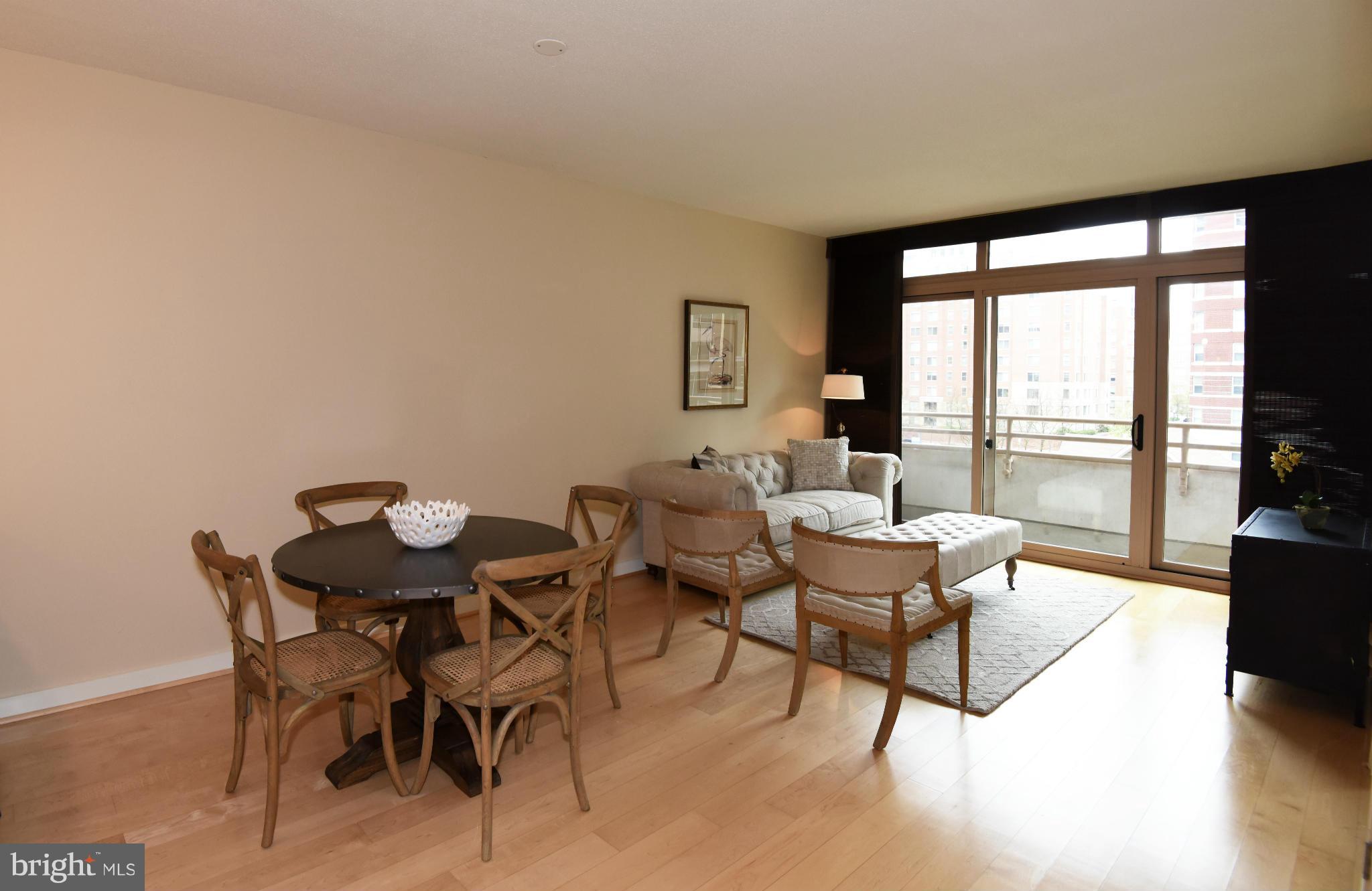 RESIDENCES AT LIBERTY CENTER - Residential