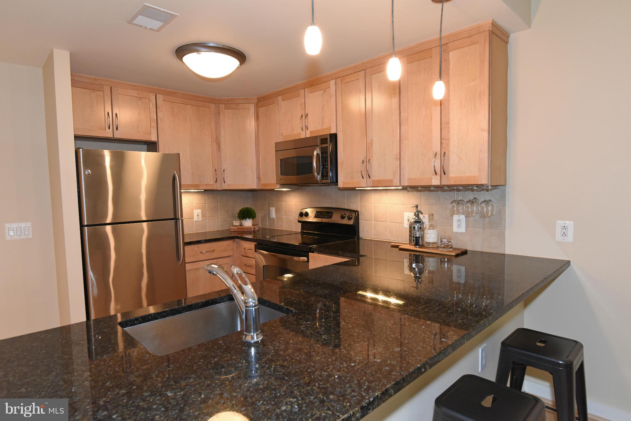 RESIDENCES AT LIBERTY CENTER - Residential