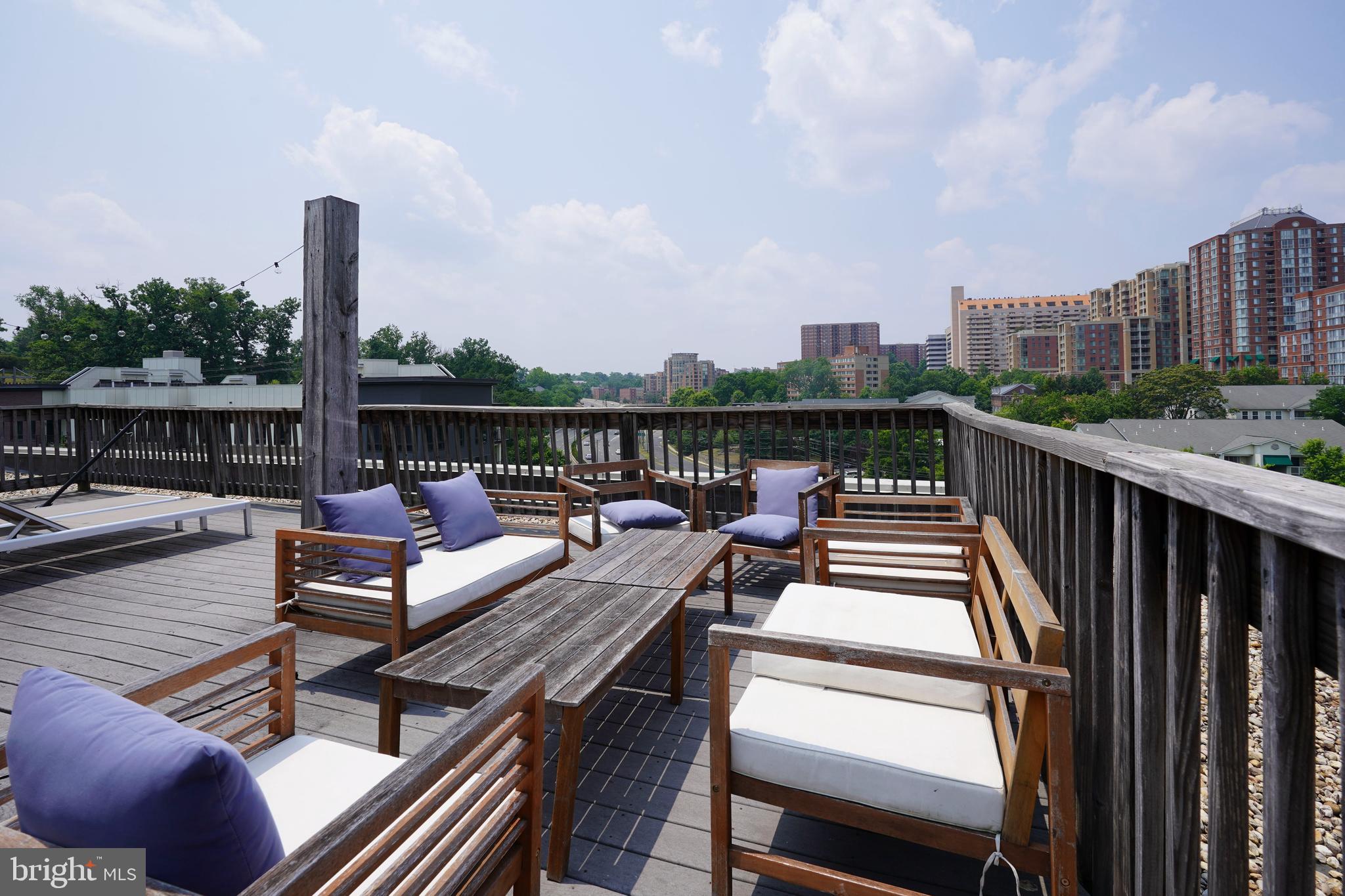 THE WELDON - Residential