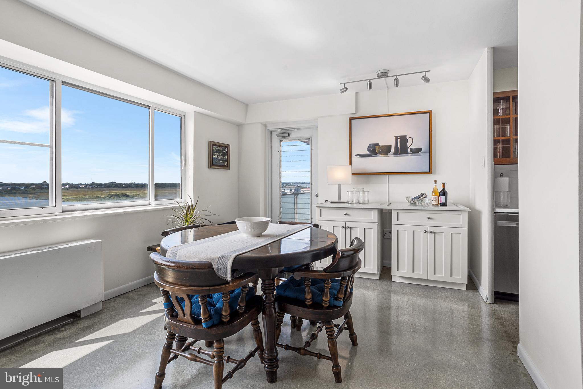 6101 MONMOUTH AVENUE 611