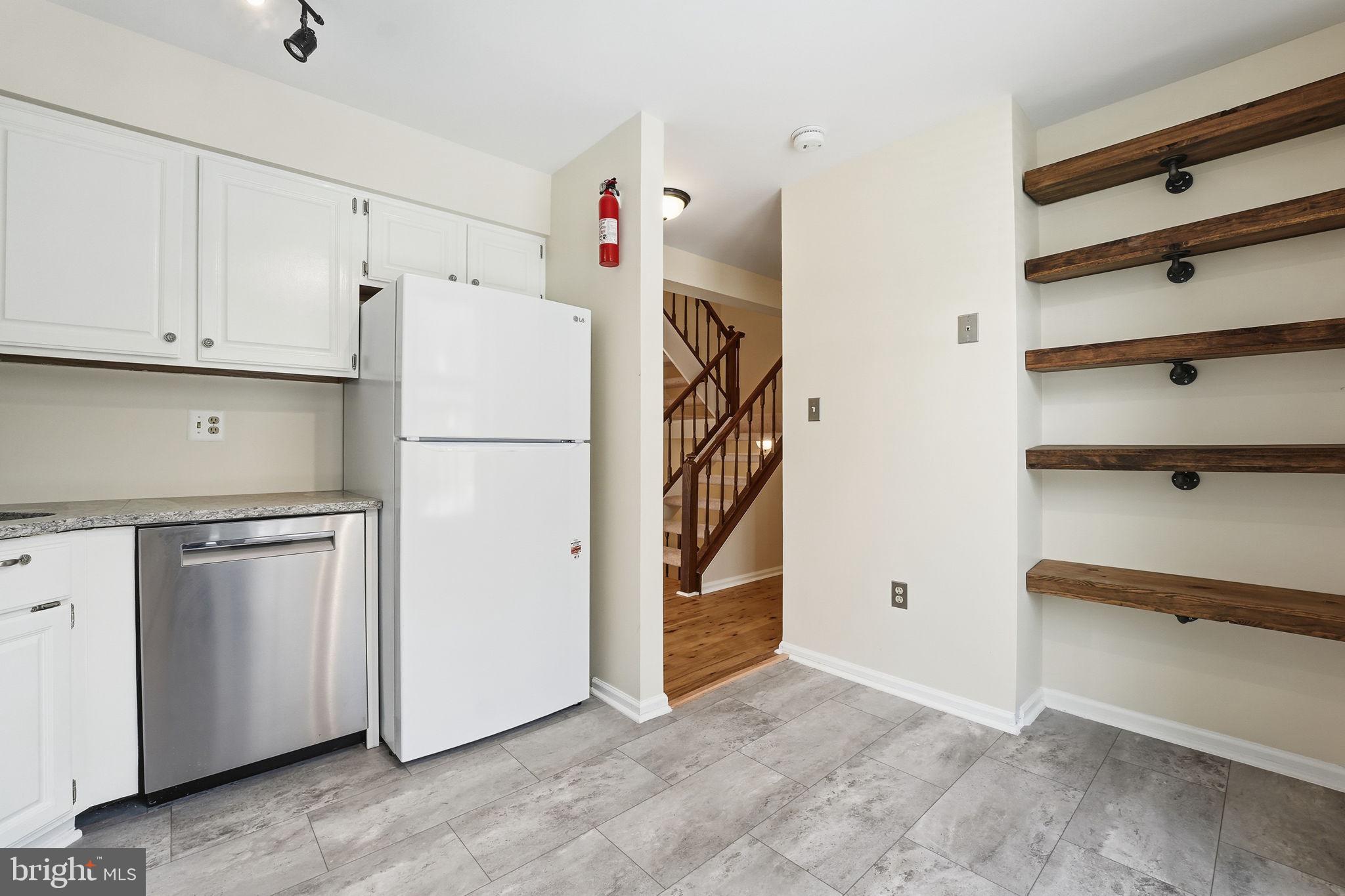 BURKE CENTRE - Residential