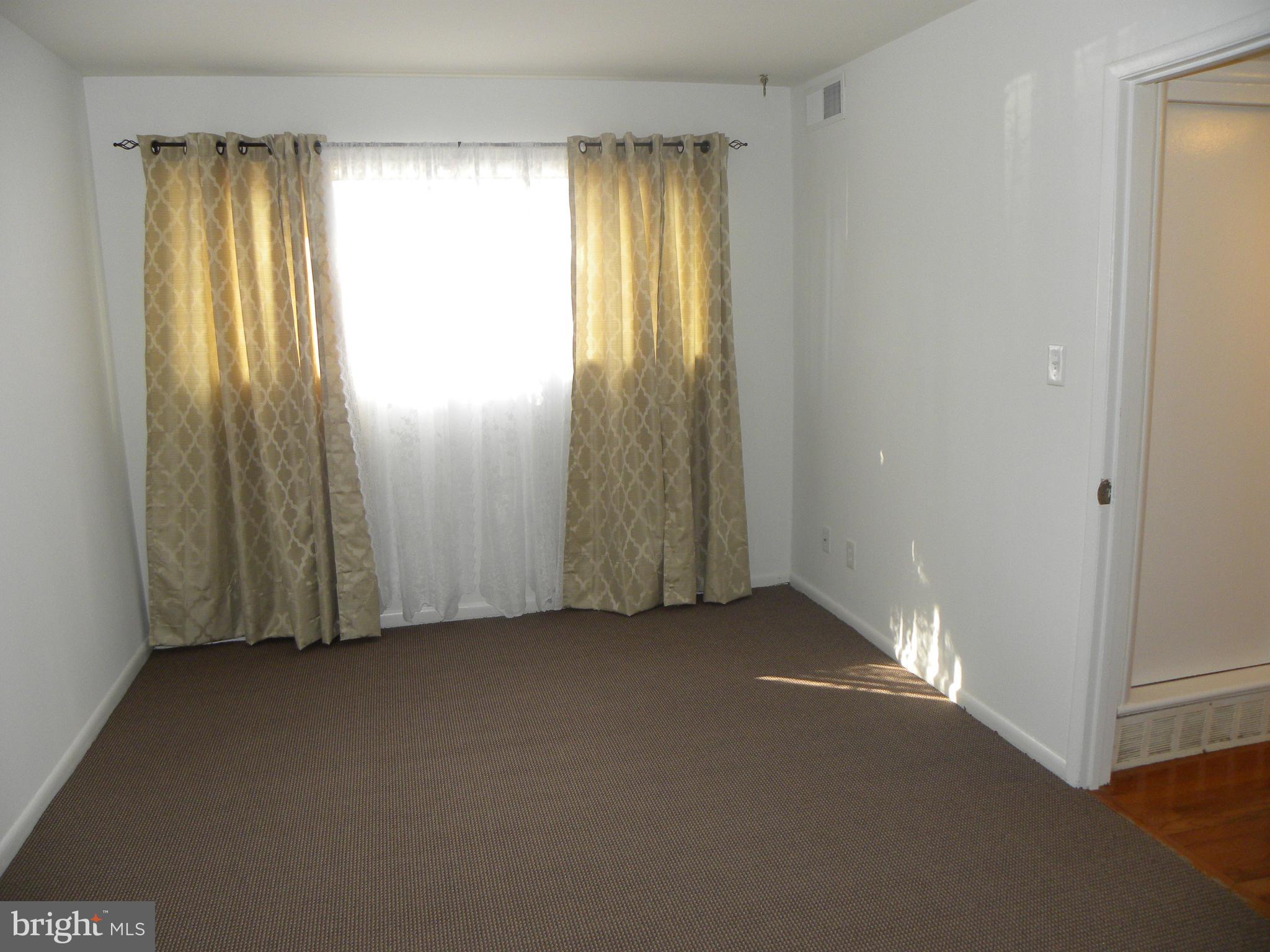 FAIRFAX HERITAGE - Residential Lease