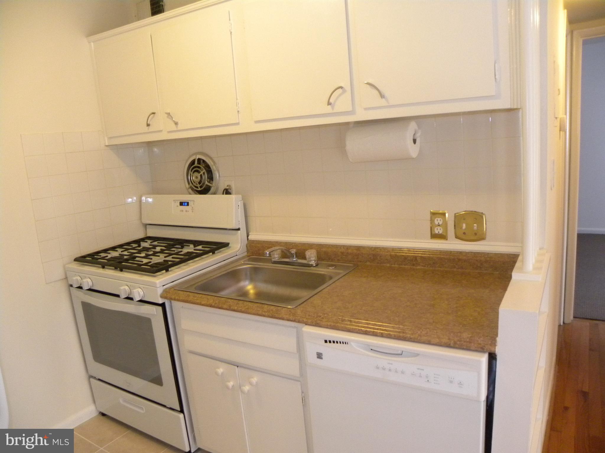 FAIRFAX HERITAGE - Residential Lease