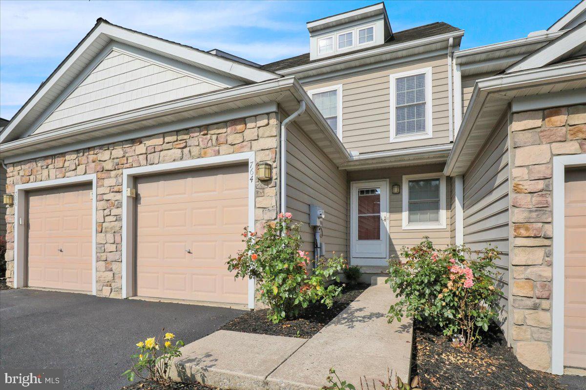 Beautiful Raspberry Hill Commons 4 bedroom 3 1/2 bath townhouse featuring 2420 sf, modern updated kitchen, newer central a/c, gas heat, finished carpeted basement, laminate Luxury Vinyl Plank flooring on all other floors. 1 car garage, yard out back, public water/sewer, taxes $4015 yearly, HOA $450 semi-annually. This is a newer community in the very sought after Lititz area. Lititz has been known as one of America's favorite small towns. You will enjoy the atmosphere living here and a short walk to downtown Lititz. Call today!