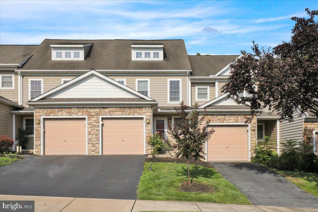 Photo of 764 Keller Drive, LITITZ, PA 17543 (MLS # PALA2072624)