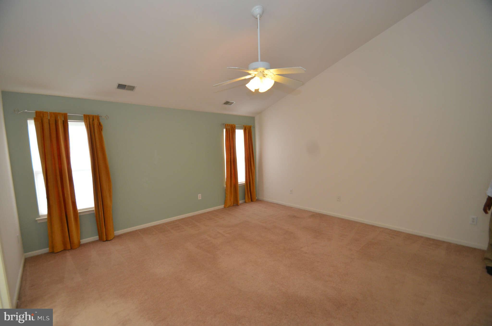 KINGSTOWNE - Residential Lease