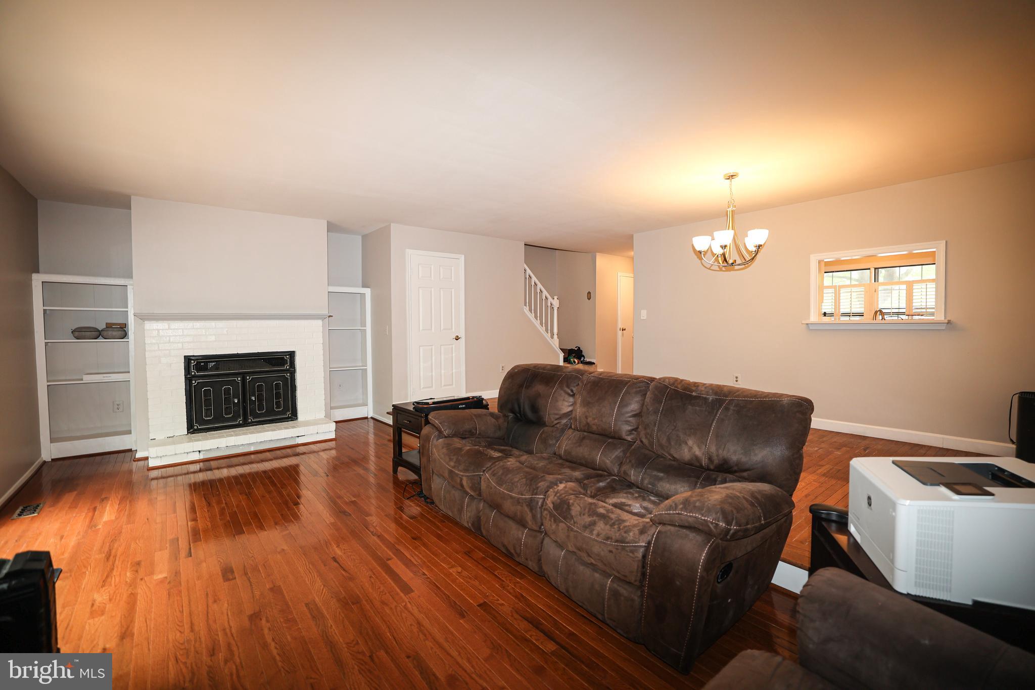 COUNTRYSIDE - Residential