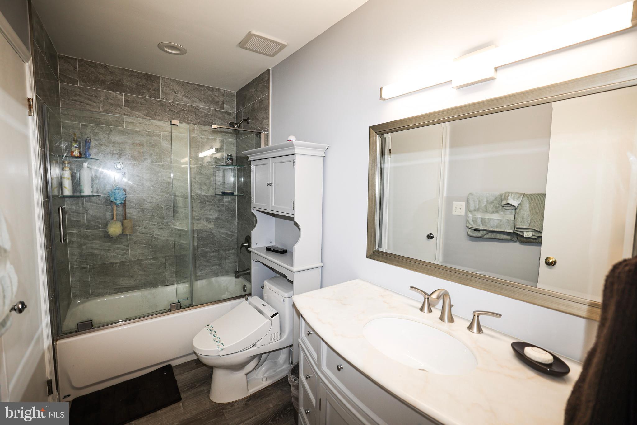 COUNTRYSIDE - Residential