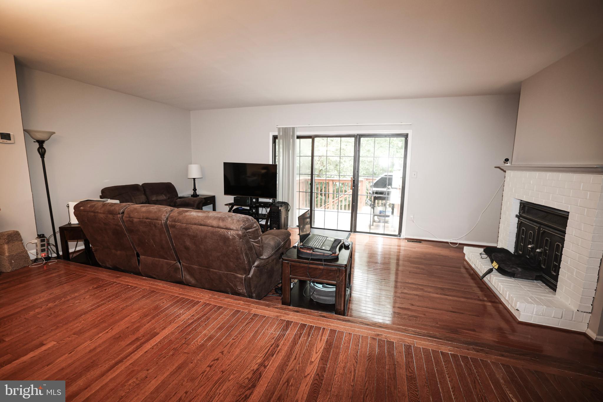 COUNTRYSIDE - Residential