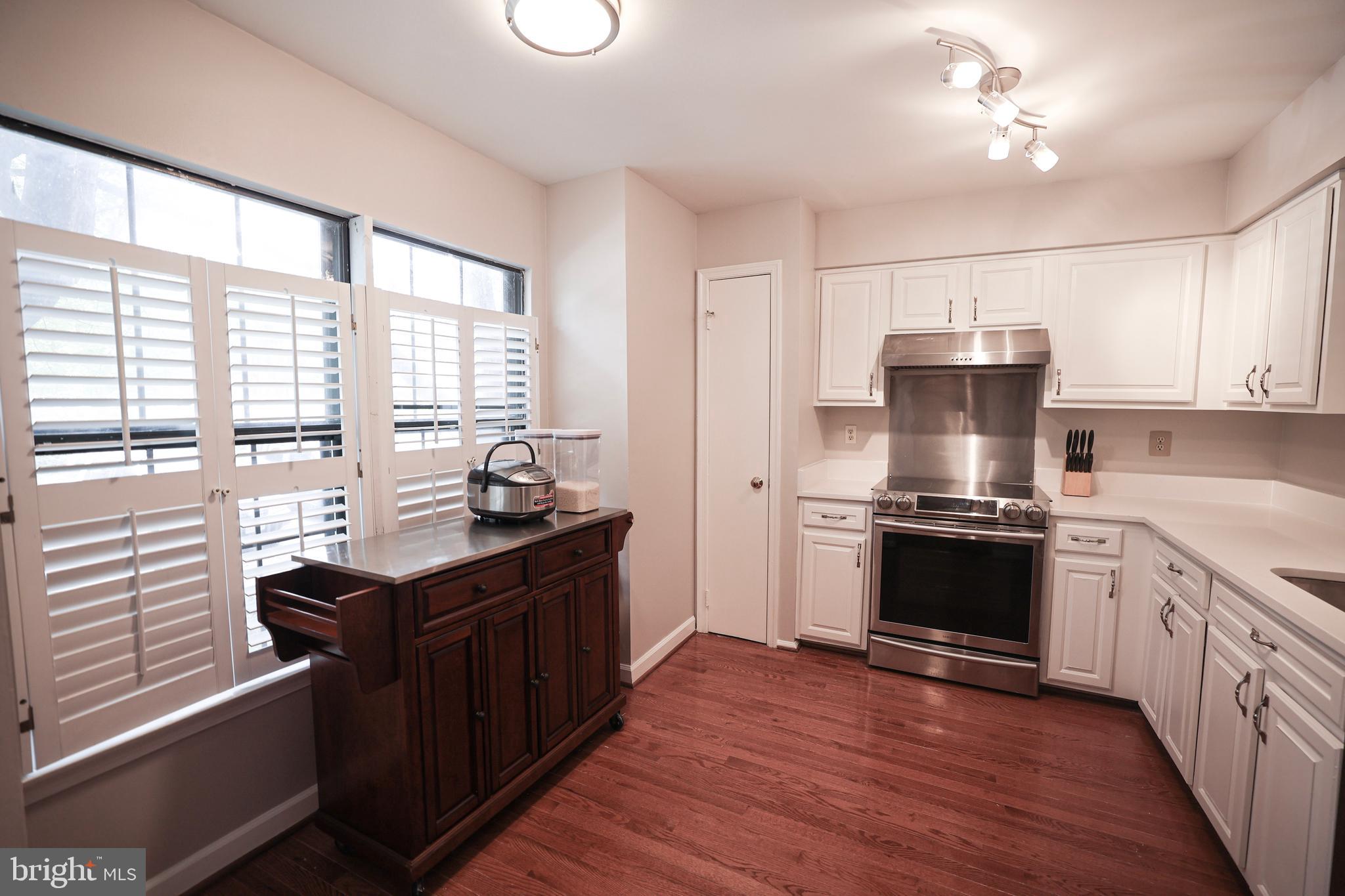 COUNTRYSIDE - Residential