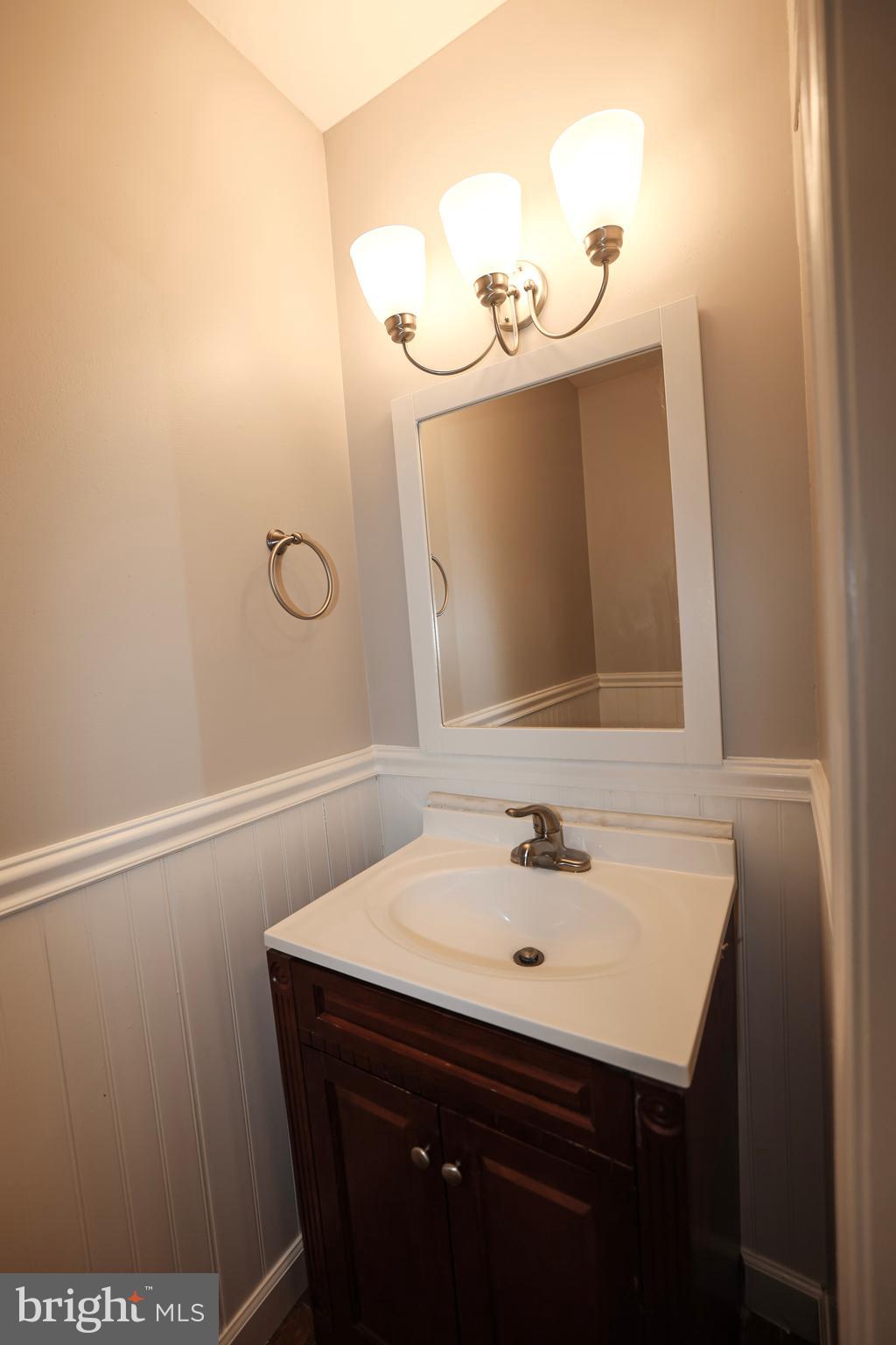 COUNTRYSIDE - Residential