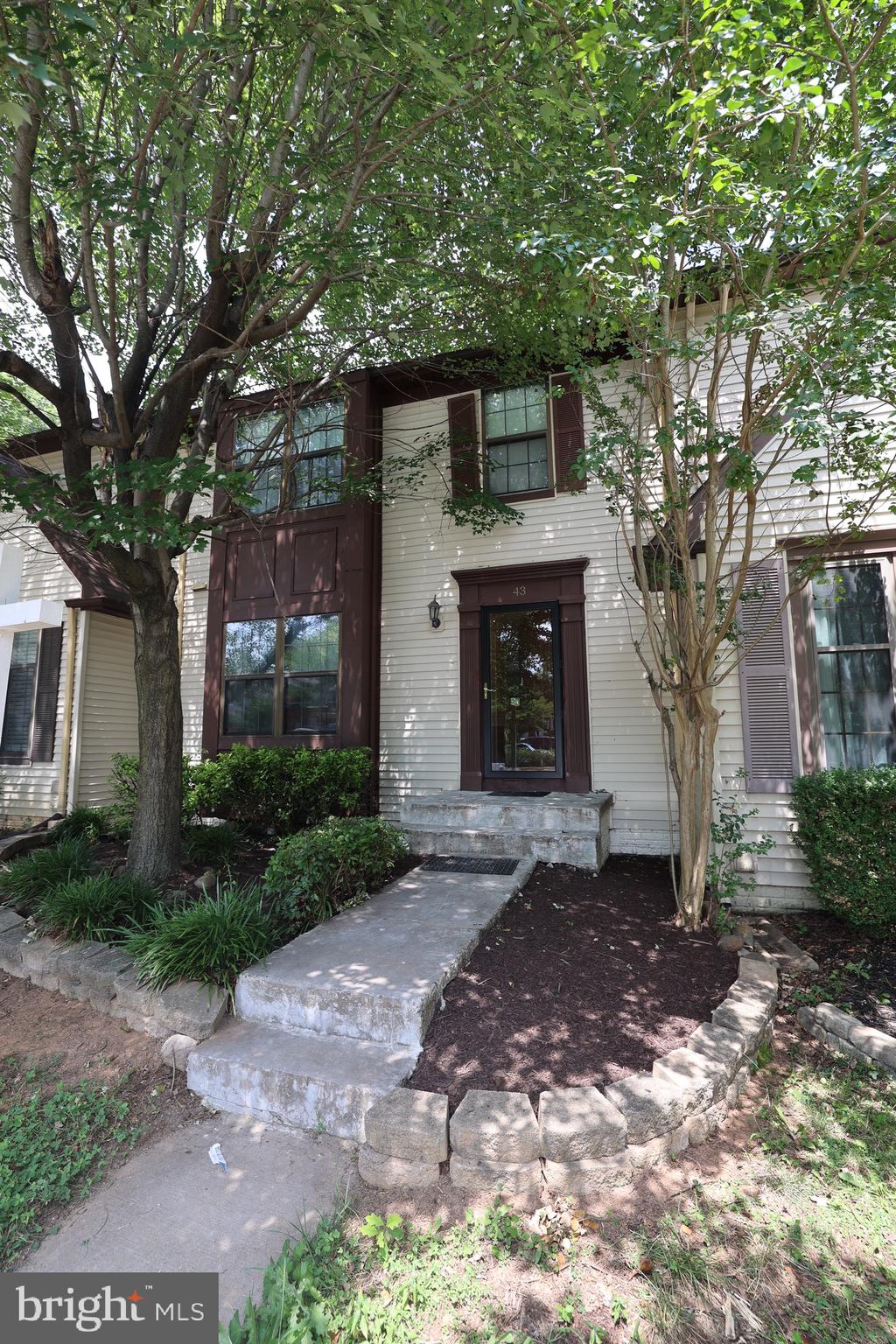 COUNTRYSIDE - Residential