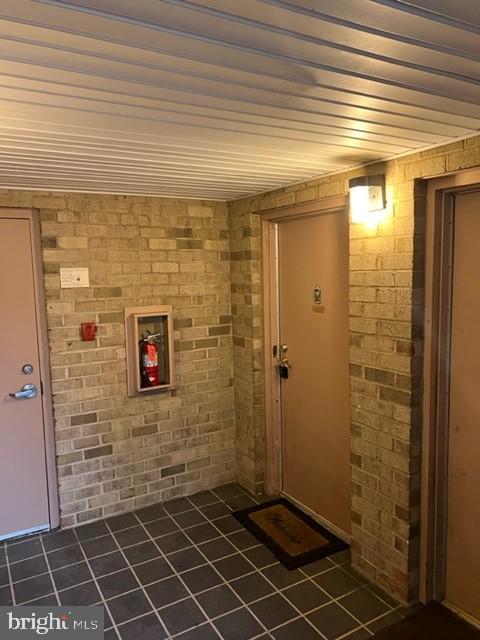 Recently renovated 1st floor Unit in Columbia with easy access to Route 100 and Route 29. New Kitchen Floors, and In unit Washer and Dryer. Qualifications Include minimum credit scores of 600, and gross yearly income of 35x the monthly rent.