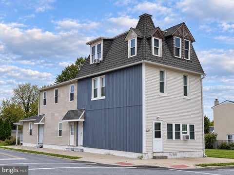 Multifamily For Sale - 237 Franklin Ave<br/> PHOENIXVILLE, PA 19460