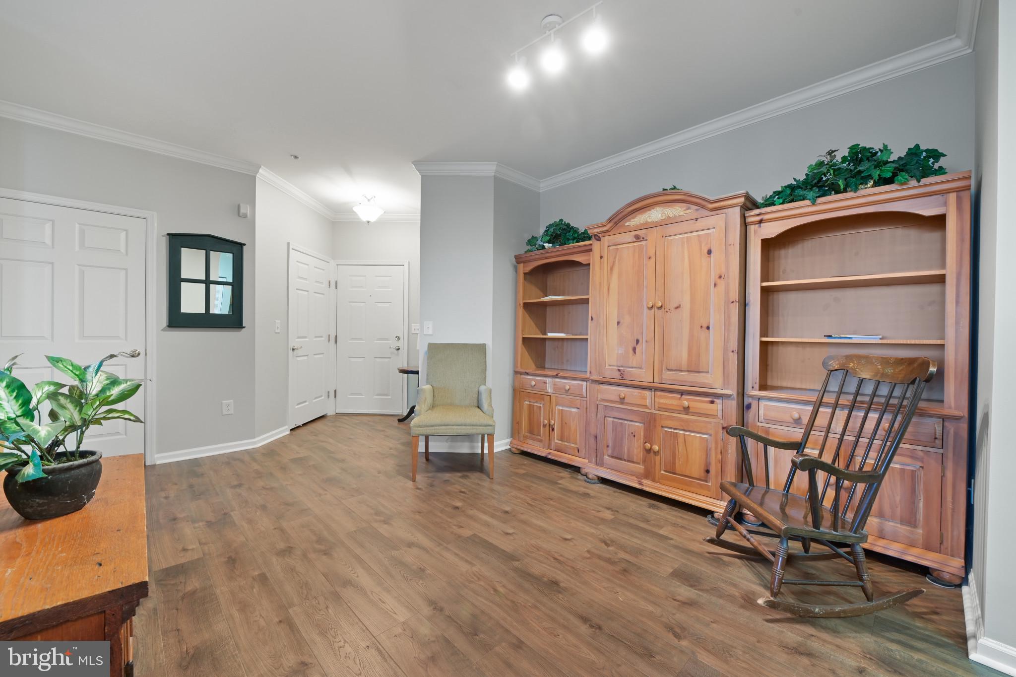 HEARTHSTONE AT VILLAGE SQUARE - Residential