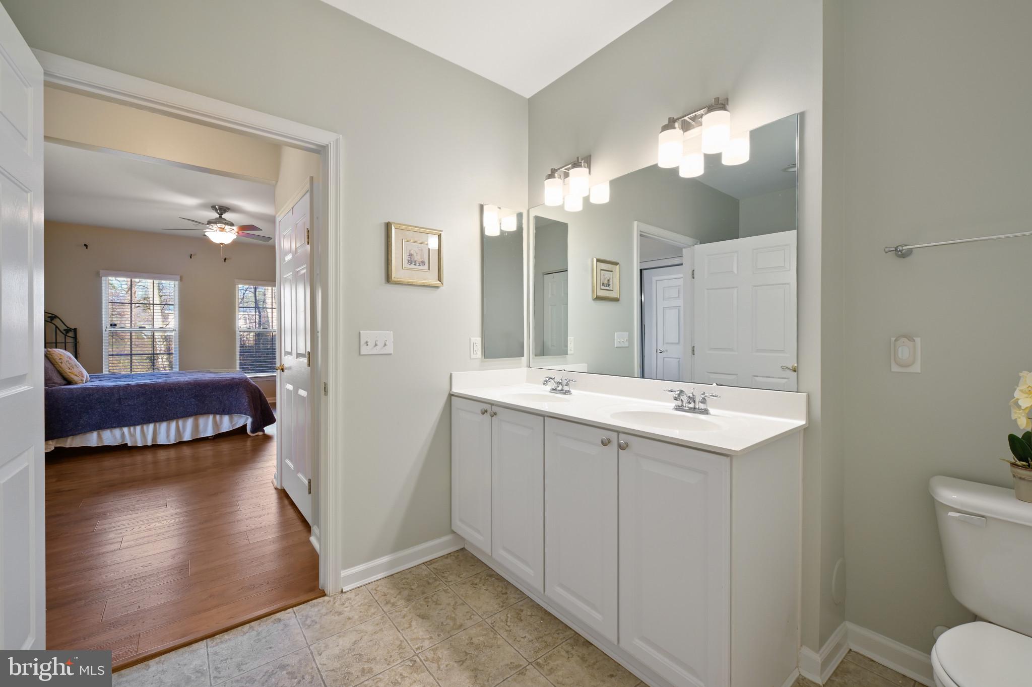 HEARTHSTONE AT VILLAGE SQUARE - Residential