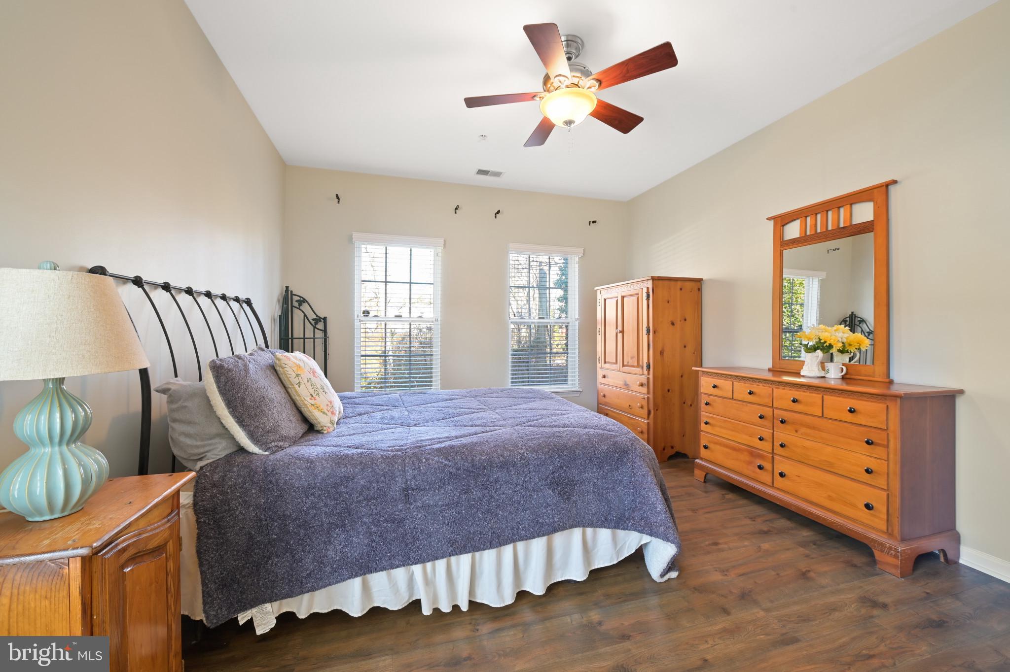 HEARTHSTONE AT VILLAGE SQUARE - Residential