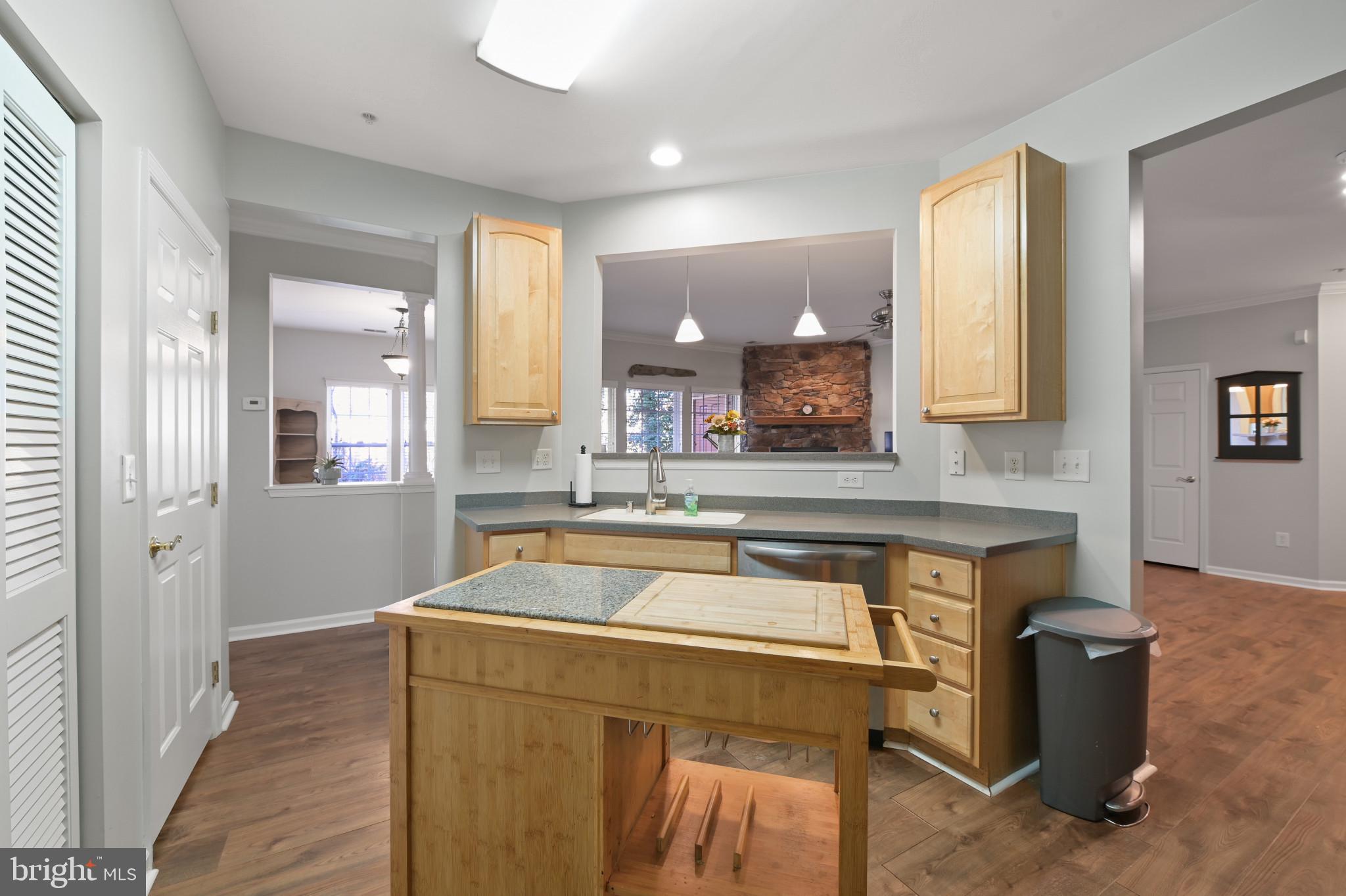 HEARTHSTONE AT VILLAGE SQUARE - Residential