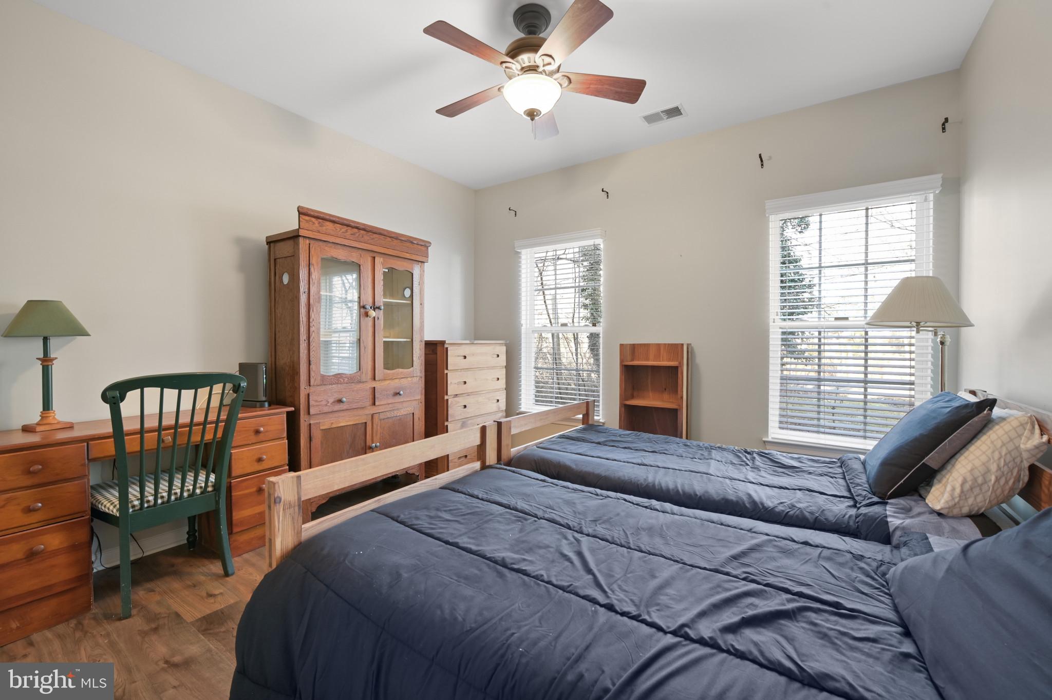 HEARTHSTONE AT VILLAGE SQUARE - Residential