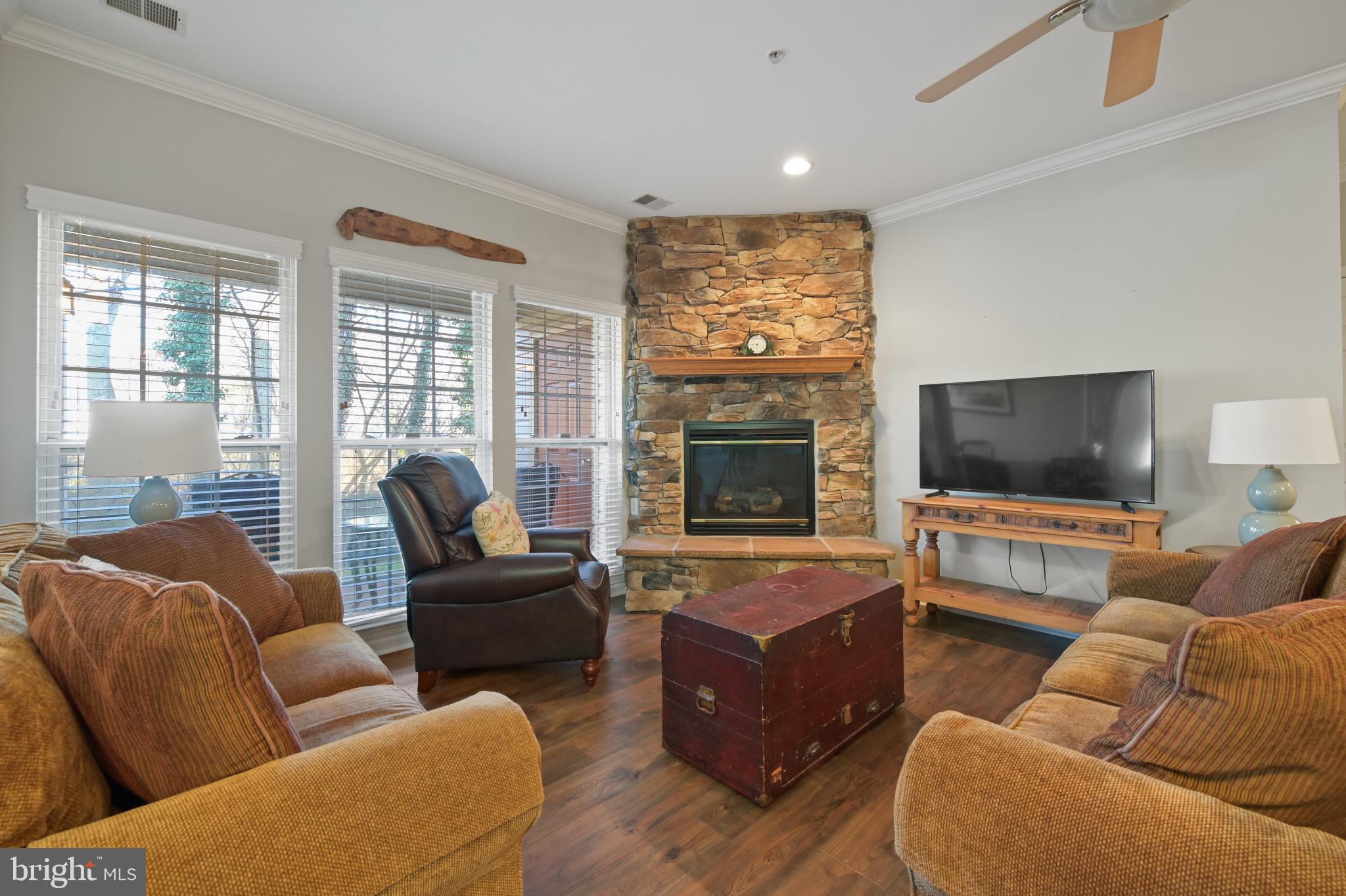 HEARTHSTONE AT VILLAGE SQUARE - Residential