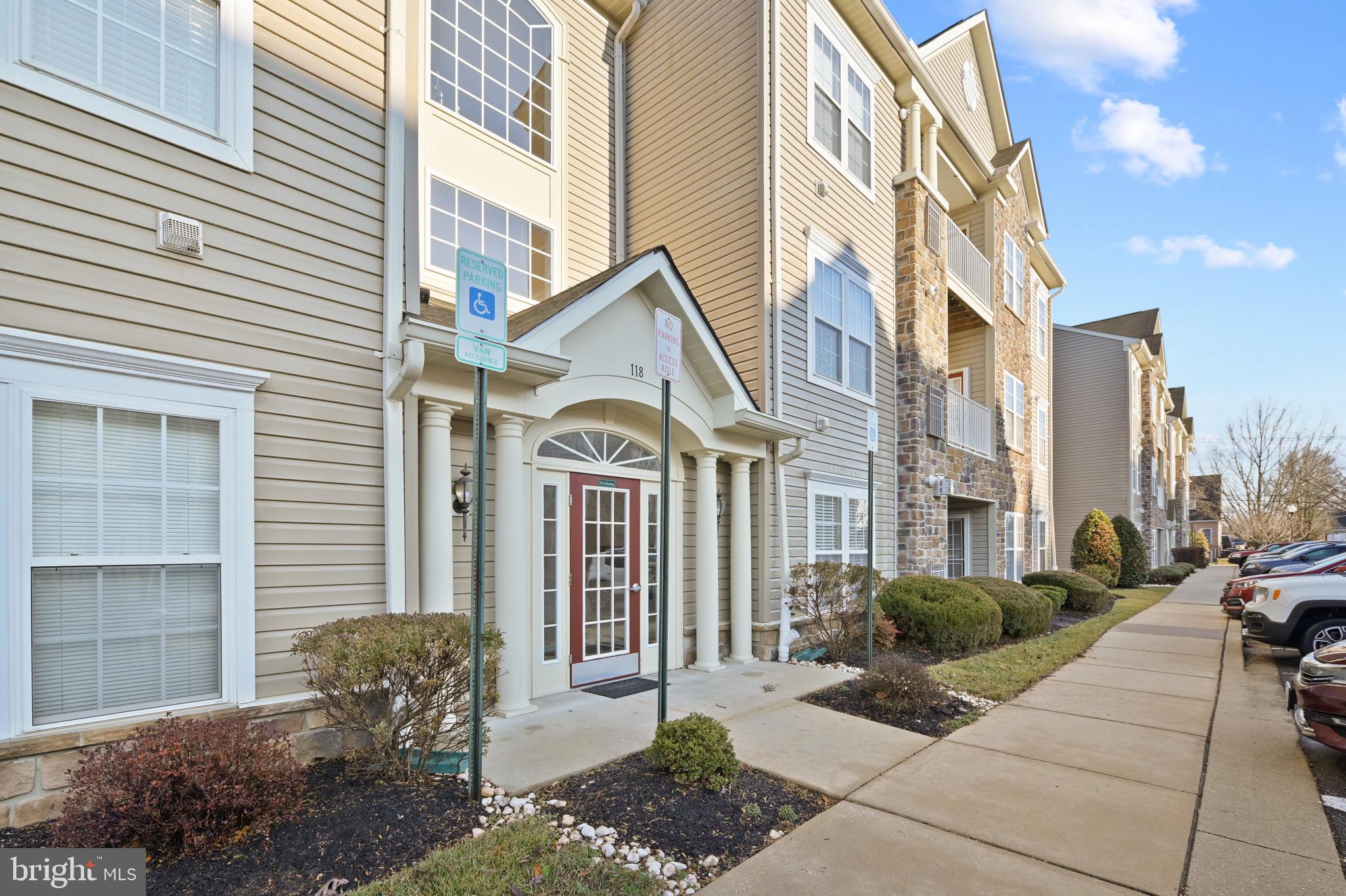 HEARTHSTONE AT VILLAGE SQUARE - Residential