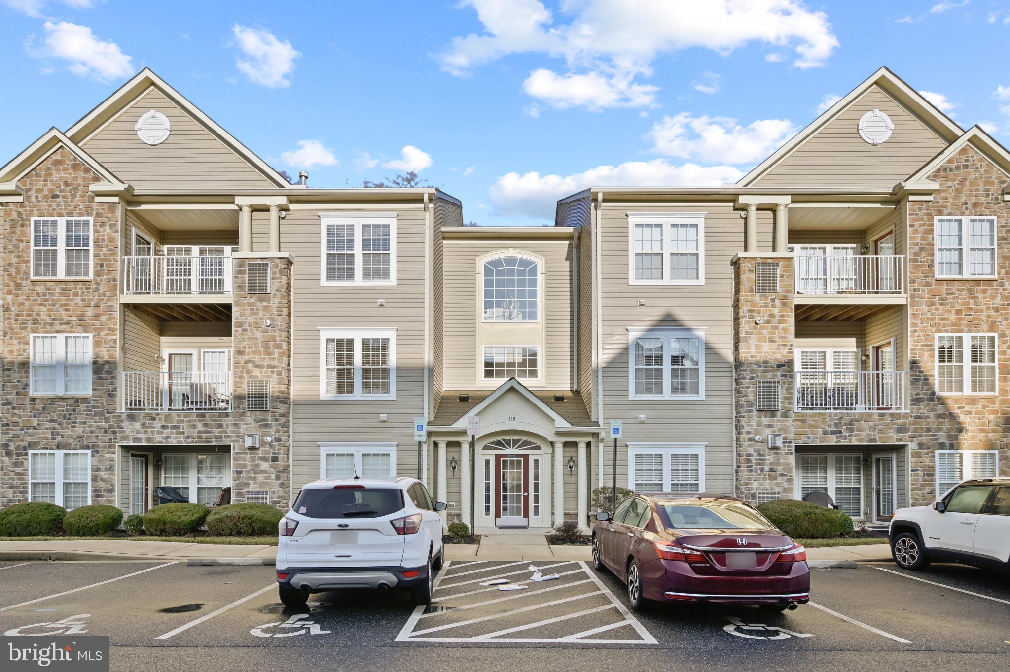 HEARTHSTONE AT VILLAGE SQUARE - Residential