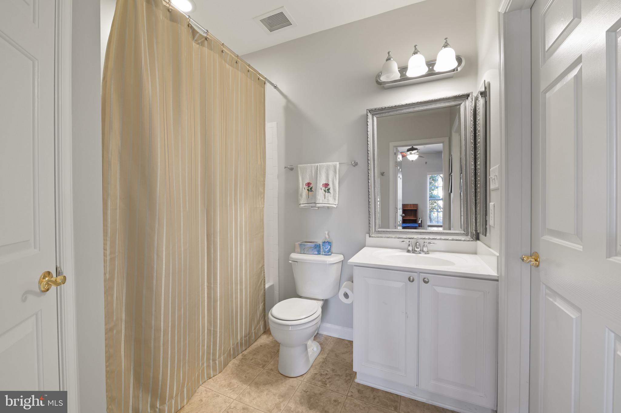 HEARTHSTONE AT VILLAGE SQUARE - Residential