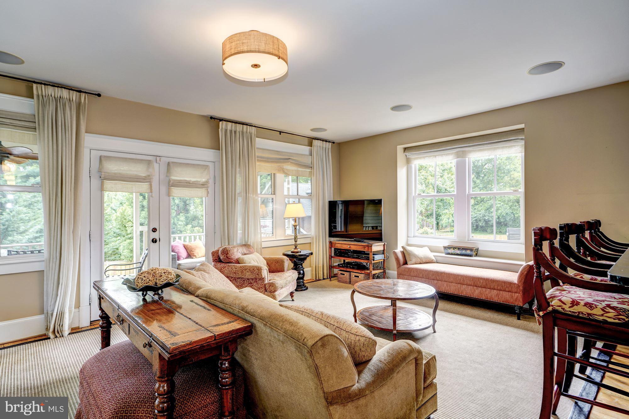 ASHTON HEIGHTS - Residential