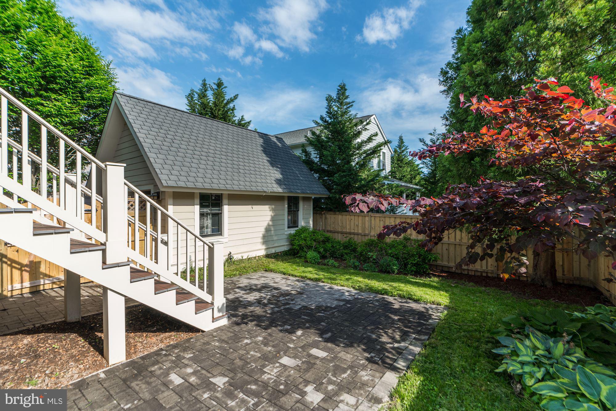 ASHTON HEIGHTS - Residential