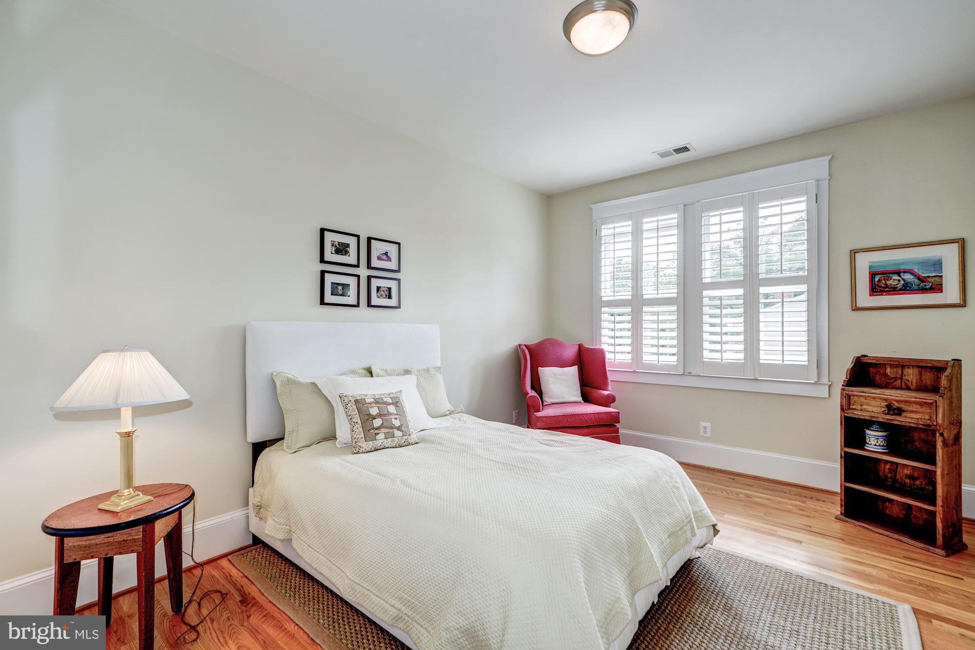 ASHTON HEIGHTS - Residential