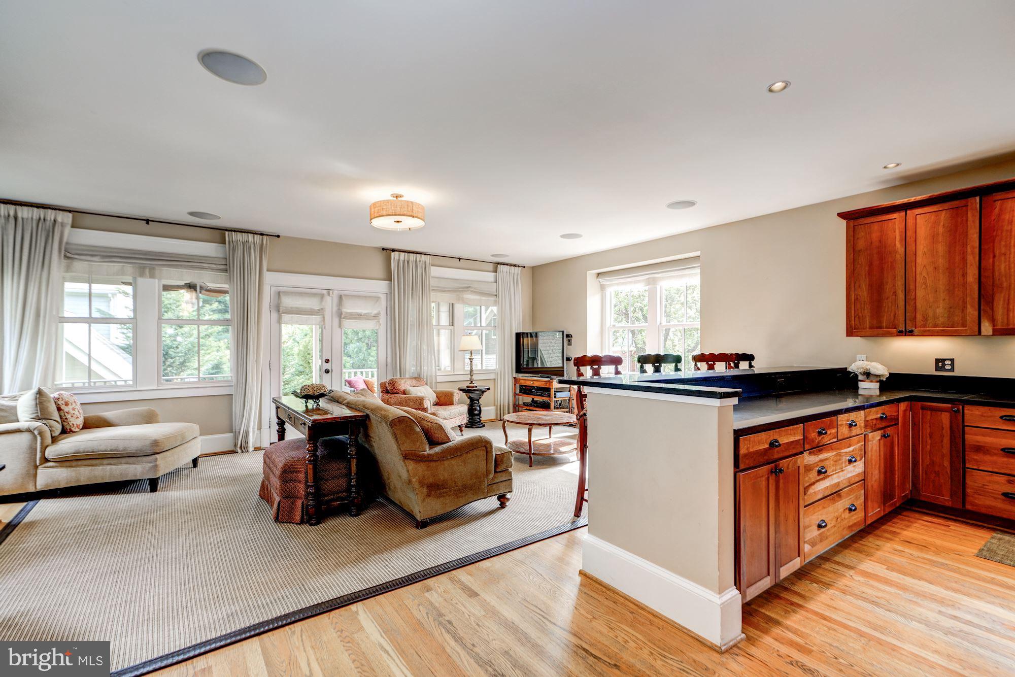 ASHTON HEIGHTS - Residential