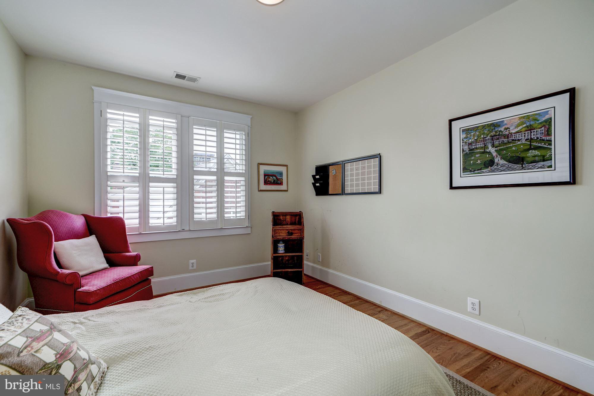 ASHTON HEIGHTS - Residential