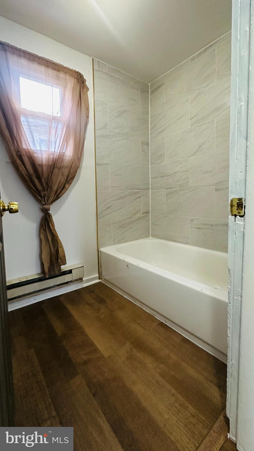 KENSINGTON - Residential