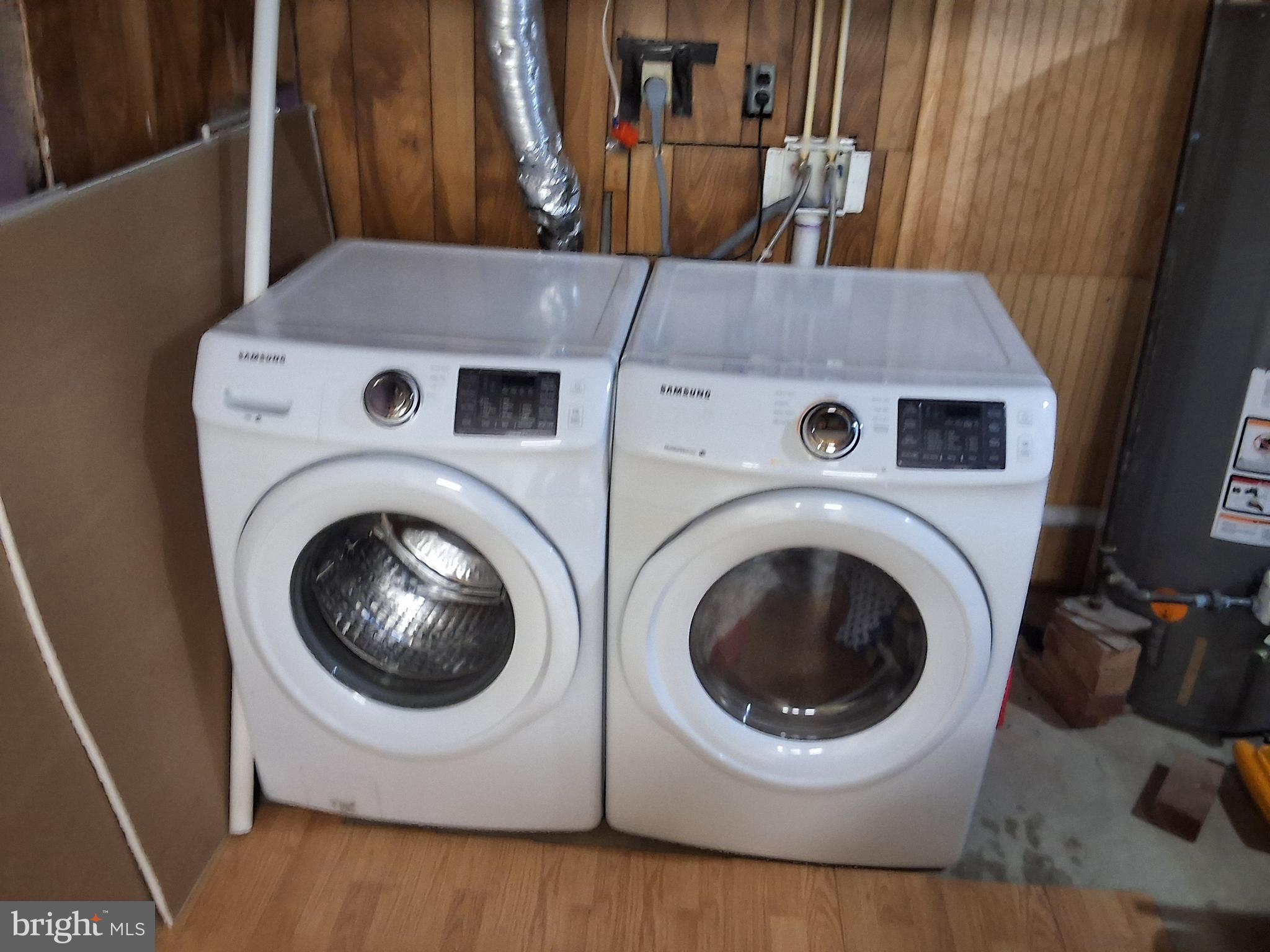 BETHELEN WOODS - Residential Lease